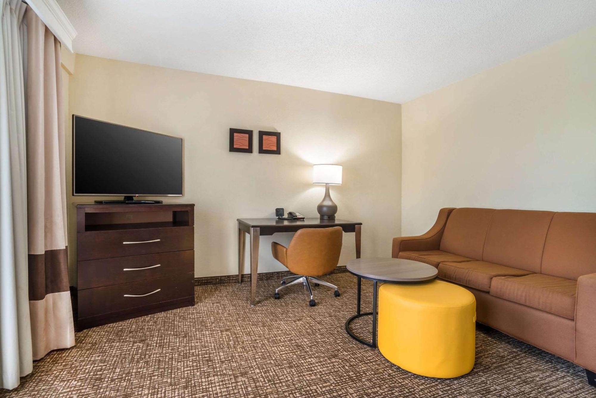 Comfort Inn & Suites Lake Norman Cornelius Exterior foto