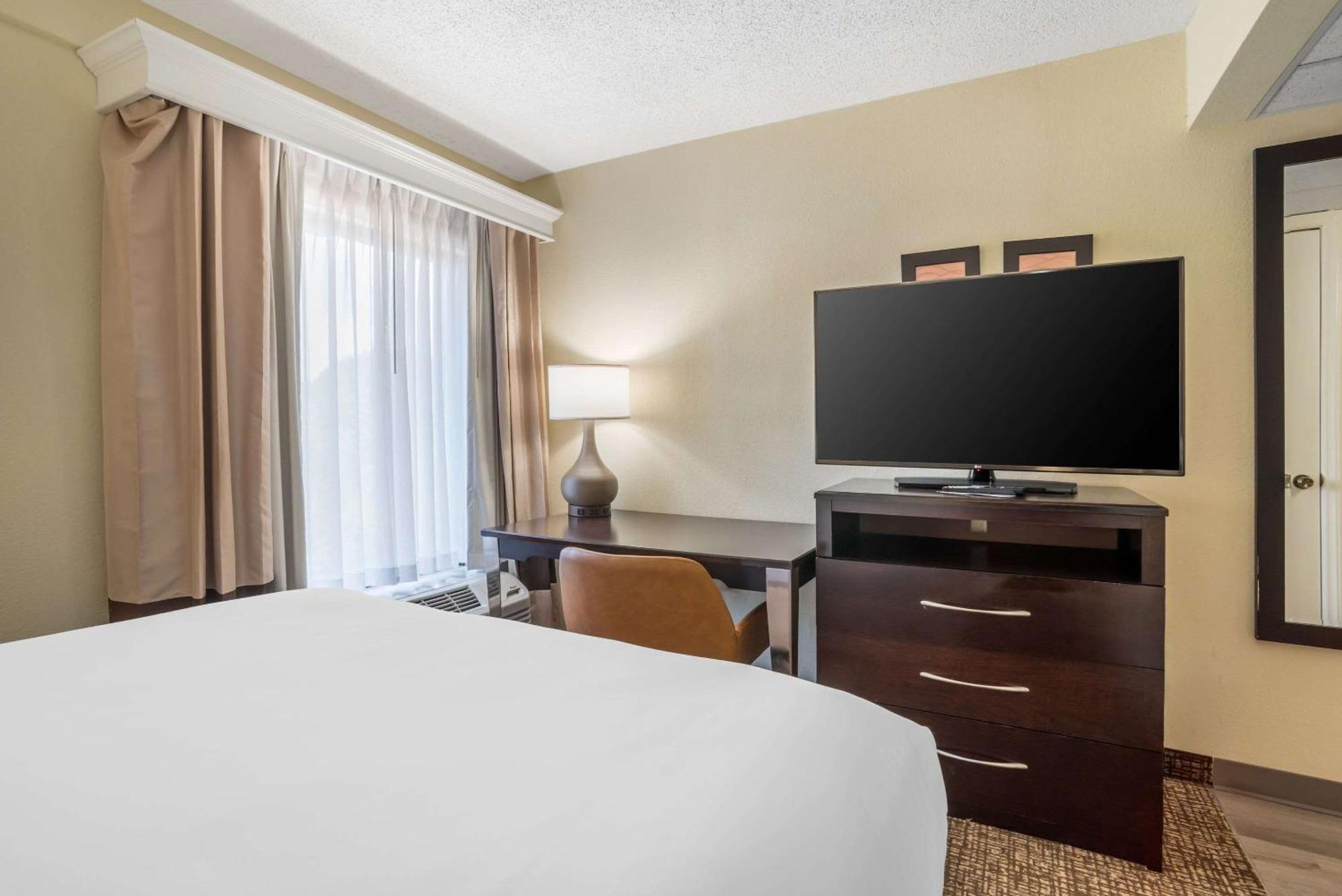 Comfort Inn & Suites Lake Norman Cornelius Exterior foto